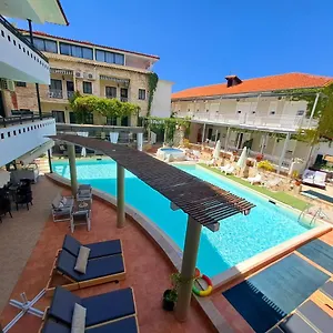 https://philoxenia-hotel-villas.hotelschalkidiki.net